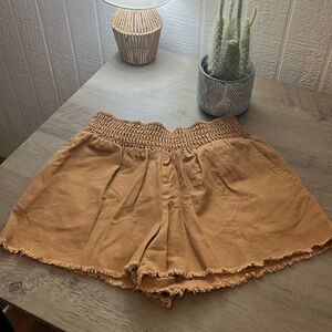 Scrunch waist shorts